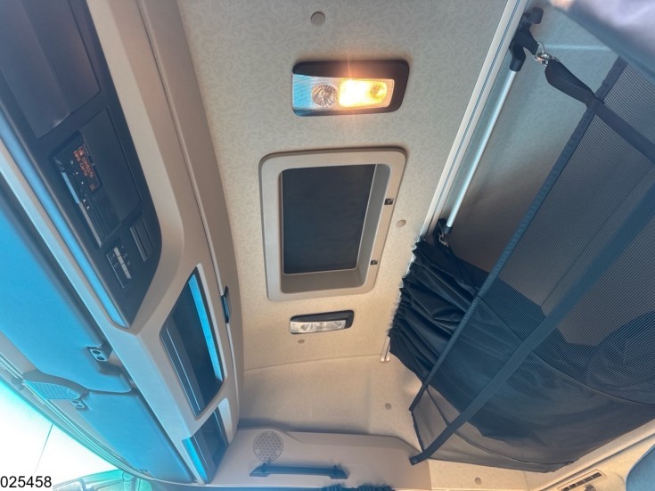 Mercedes Actros 1845