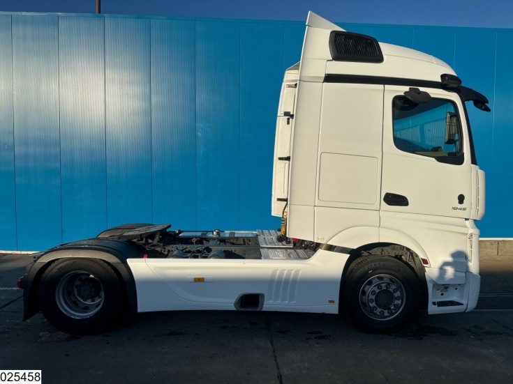 Mercedes Actros 1845