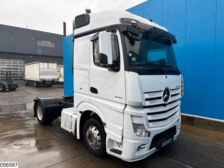 Mercedes Actros 1845