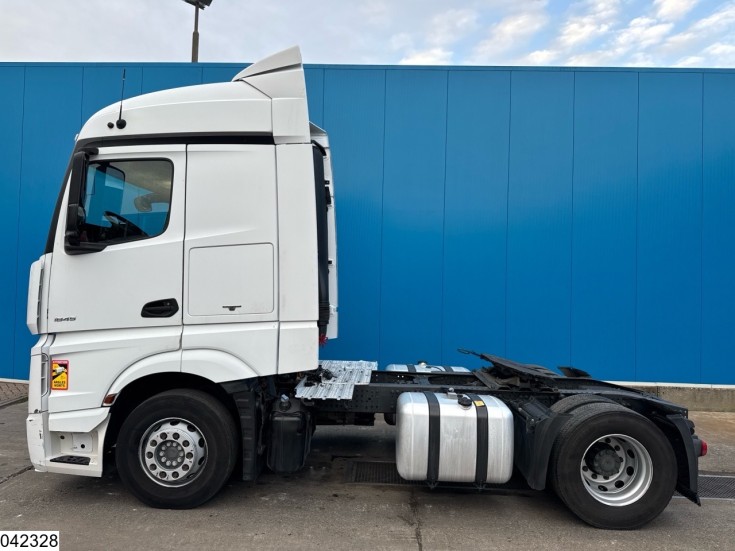 Mercedes Actros 1845