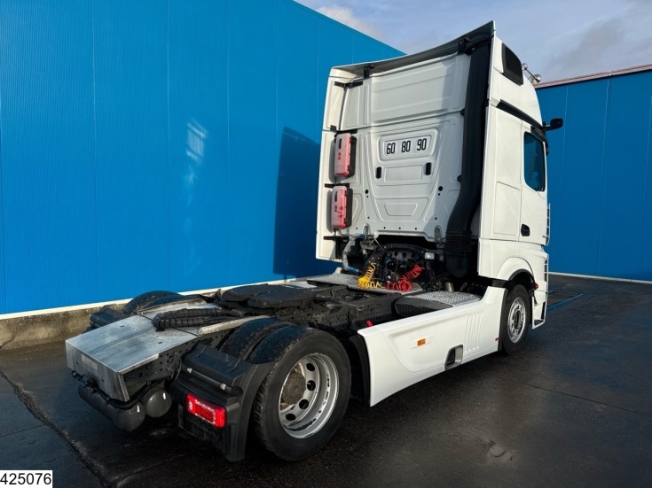 Mercedes Actros 1845