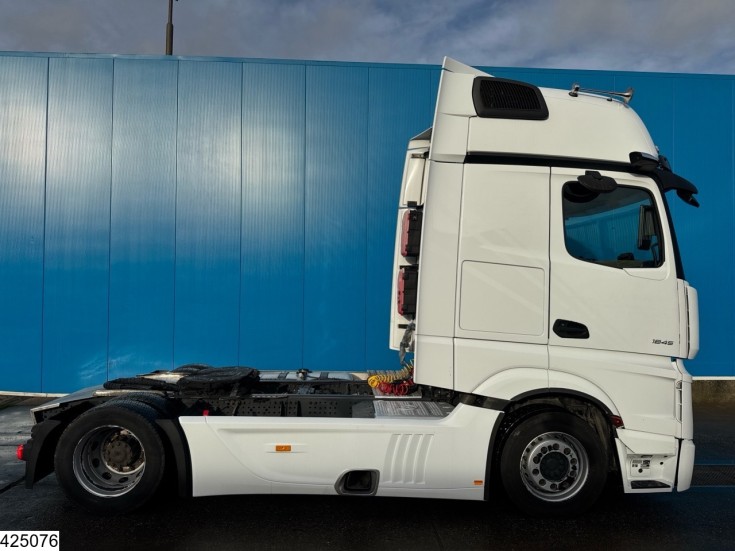 Mercedes Actros 1845