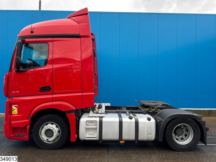 Mercedes Actros 1845