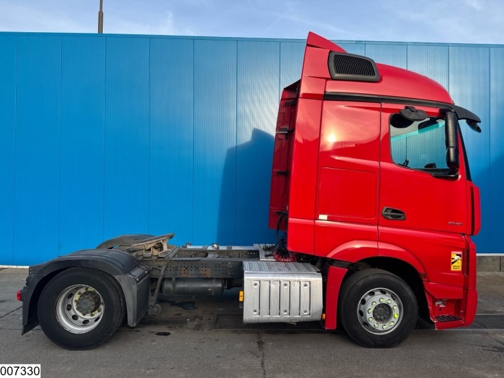 Mercedes Actros 1845