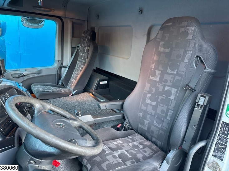 Mercedes Actros 1832