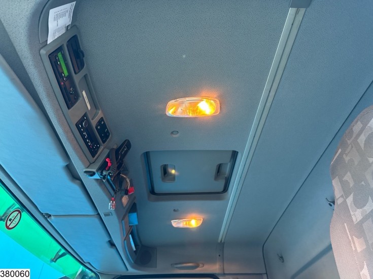 Mercedes Actros 1832