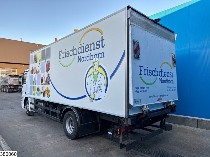 Mercedes Actros 1832