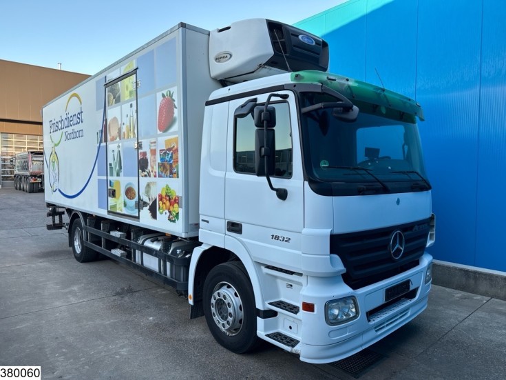 Mercedes Actros 1832