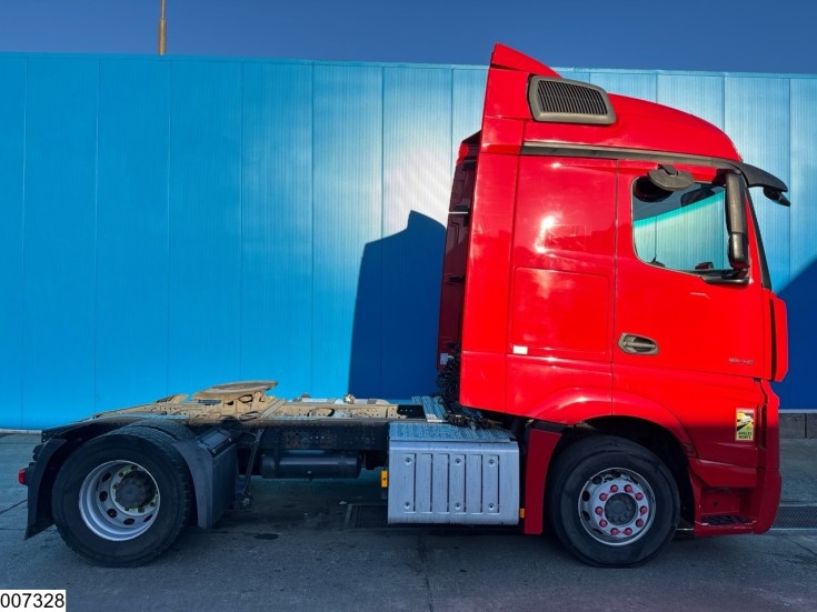 Mercedes Actros 1845