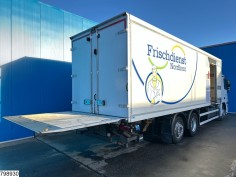 Mercedes Actros 2532