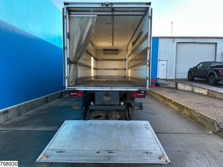 Mercedes Actros 2532