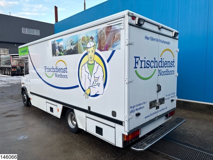 Mercedes Vario 816 D