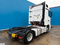 Mercedes Actros 1845