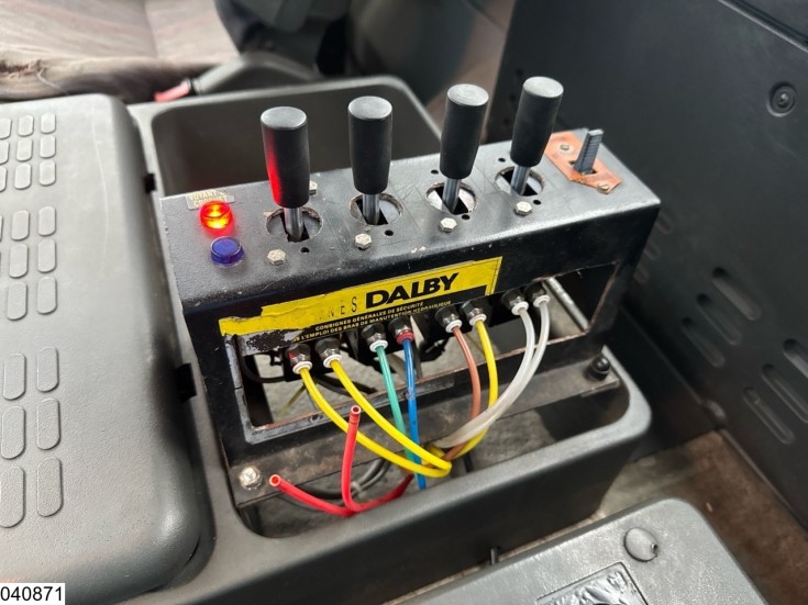 Iveco EuroTech 190E38