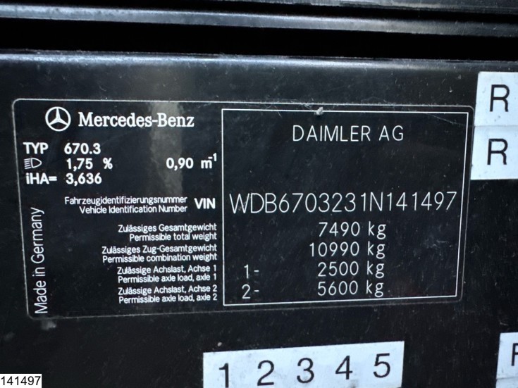 Mercedes Vario 816 D