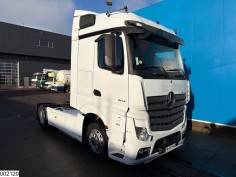 Mercedes Actros 1842