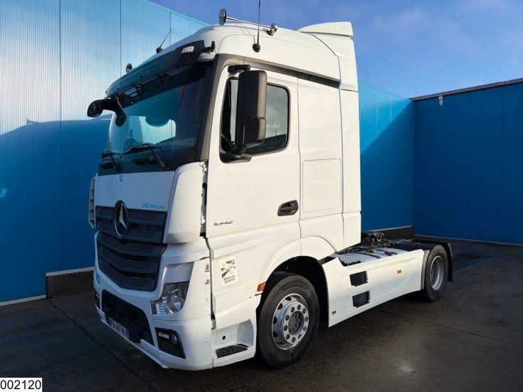 Mercedes Actros 1842
