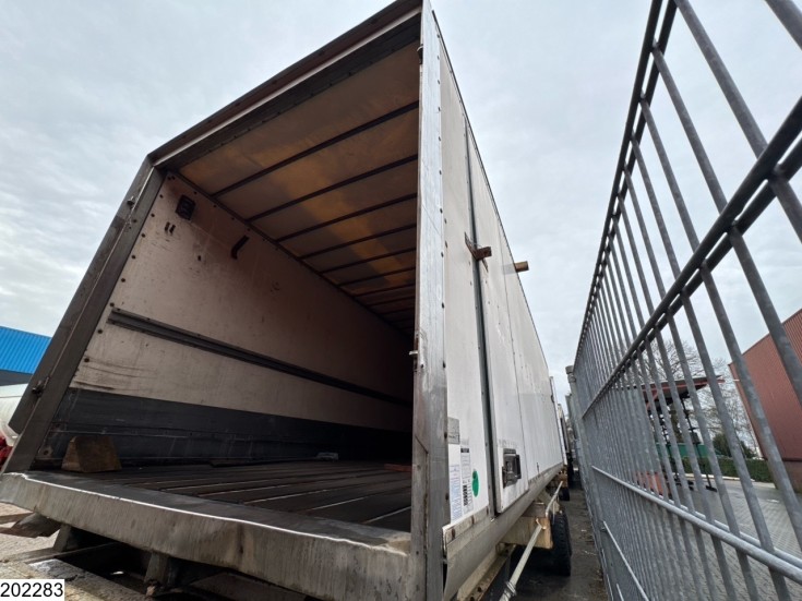 SMCI Gesloten laadbak