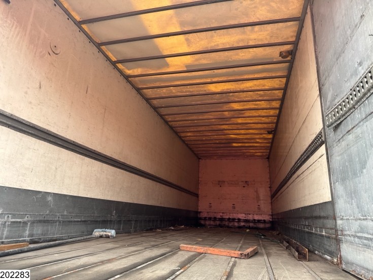 SMCI Gesloten laadbak