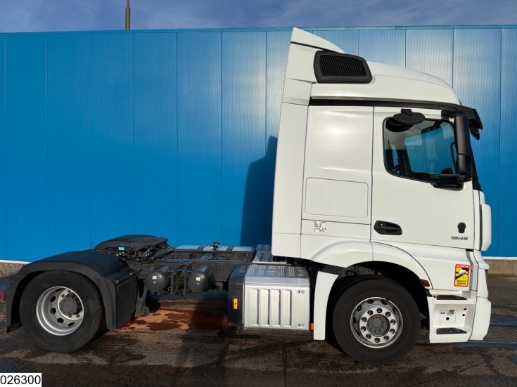 Mercedes Actros 1845