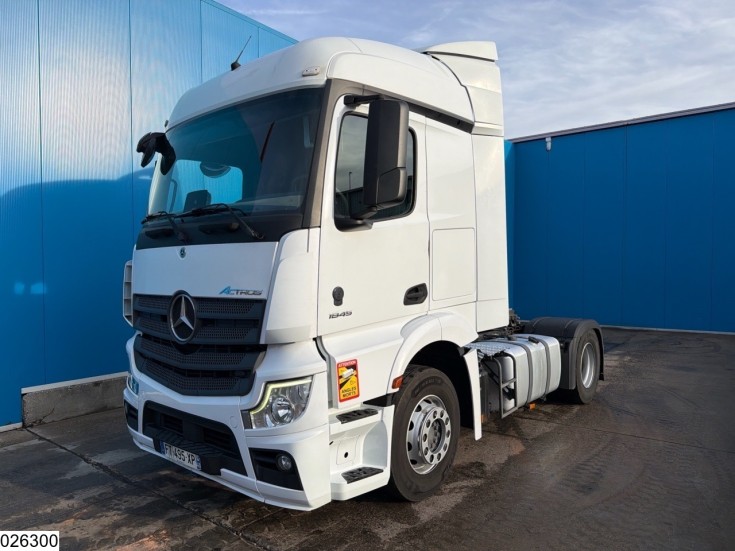 Mercedes Actros 1845