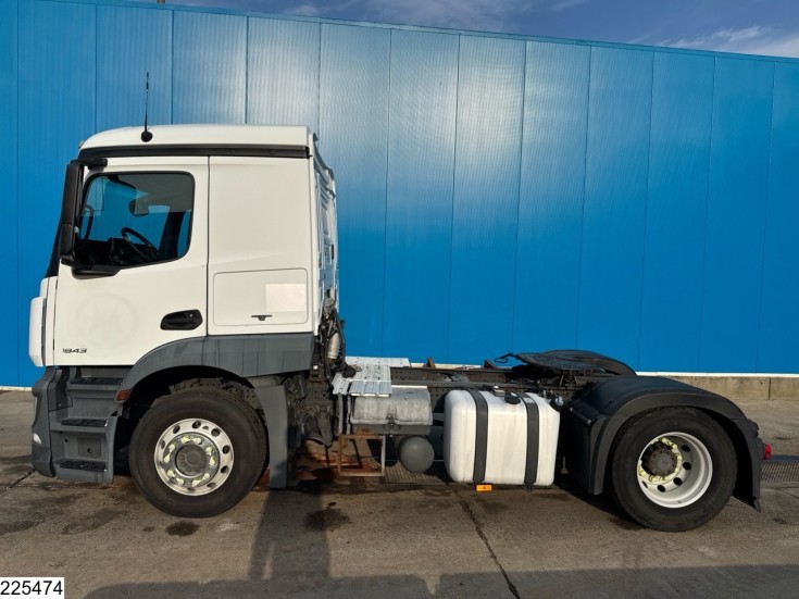 Mercedes Actros 1843
