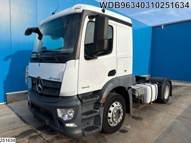 Mercedes Actros 1843