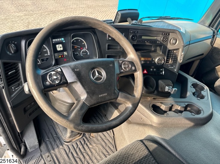 Mercedes Actros 1843
