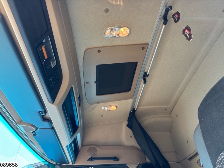 Mercedes Actros 1845