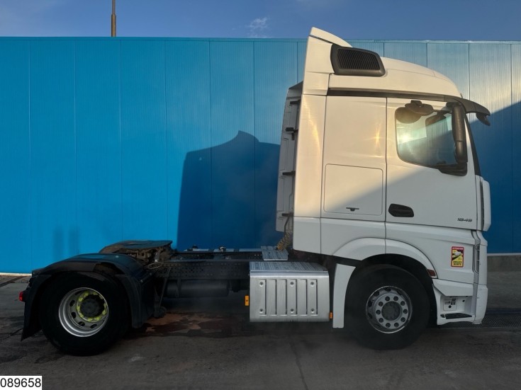 Mercedes Actros 1845