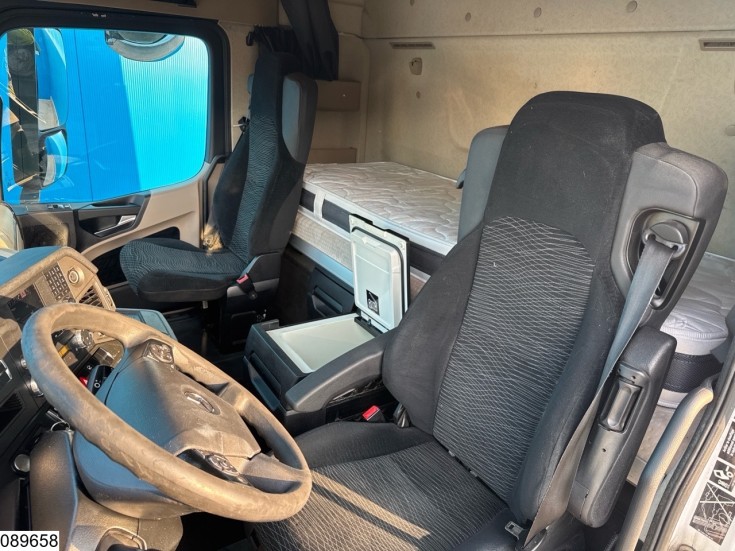 Mercedes Actros 1845