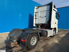 Mercedes Actros 1845