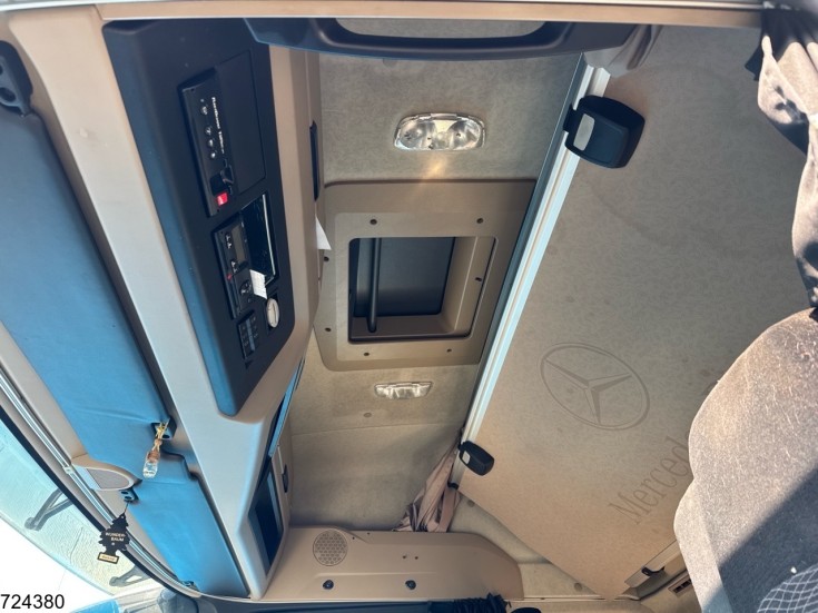 Mercedes Actros 1845