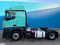 Mercedes Actros 1848