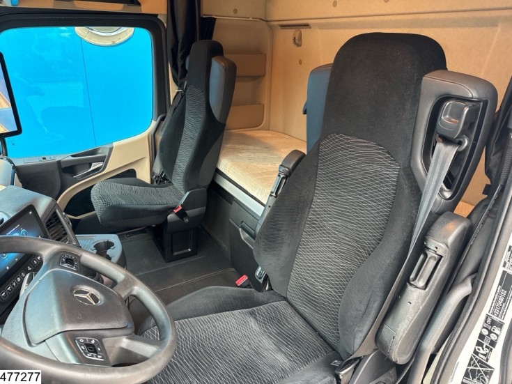 Mercedes Actros 1845