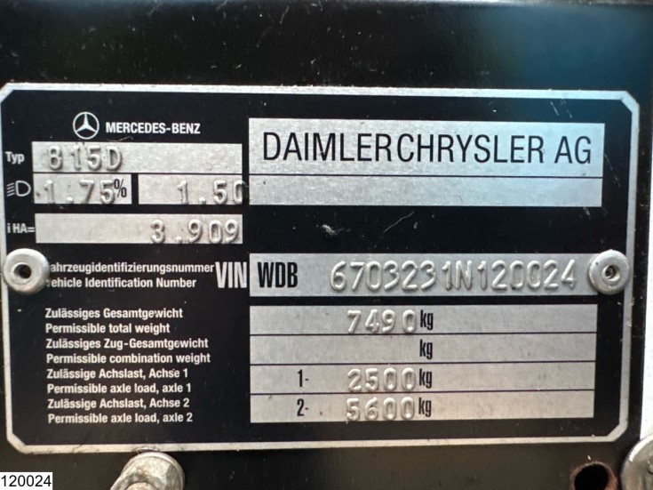 Mercedes Vario 815 D