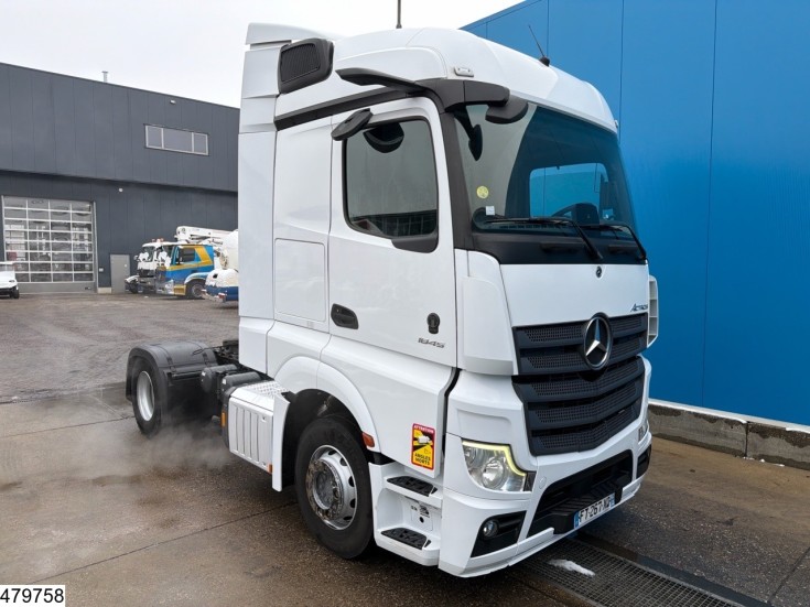 Mercedes Actros 1845