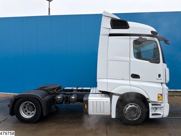 Mercedes Actros 1845