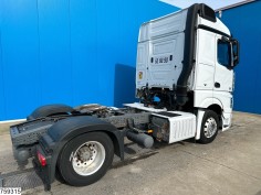 Mercedes Actros 1845