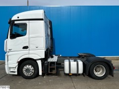 Mercedes Actros 1845