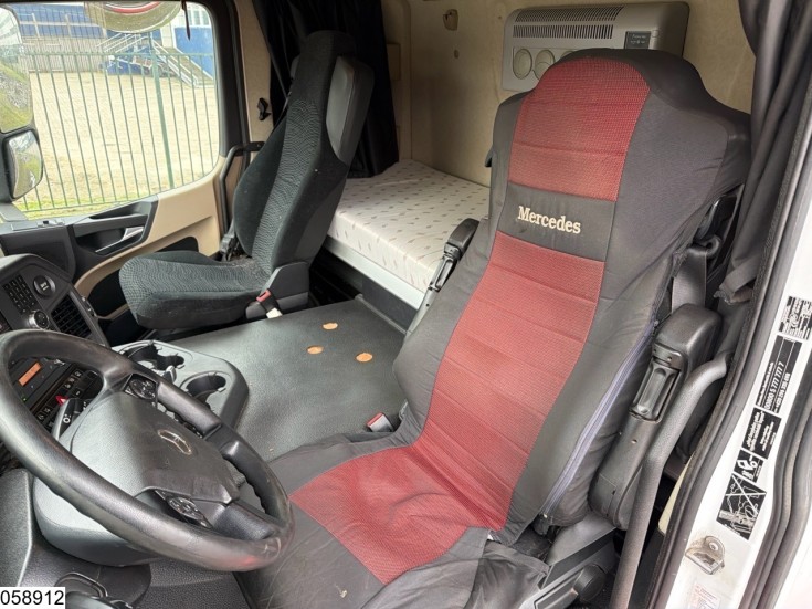 Mercedes Actros 1843