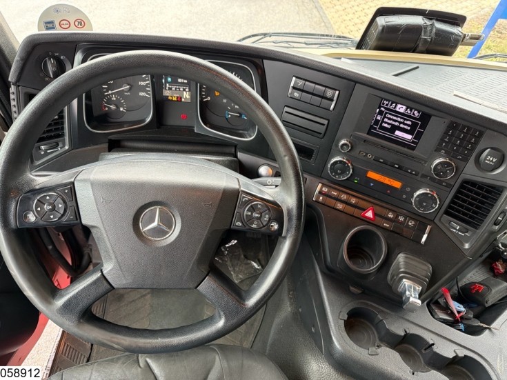 Mercedes Actros 1843