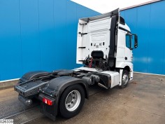 Mercedes Actros 1845