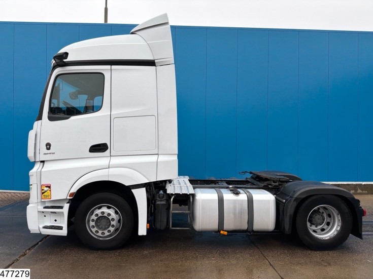 Mercedes Actros 1845