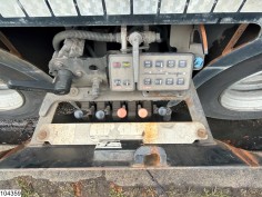 Mercedes Actros 1843