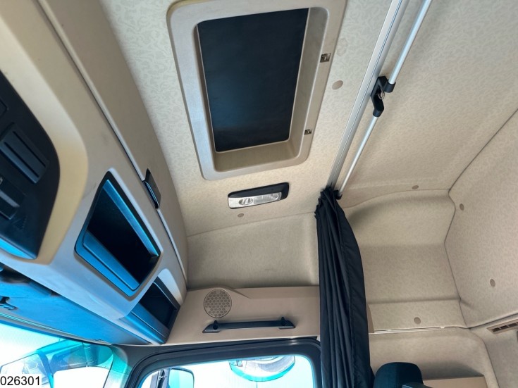 Mercedes Actros 1845