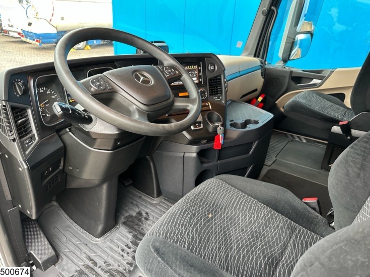 Mercedes Actros 1851