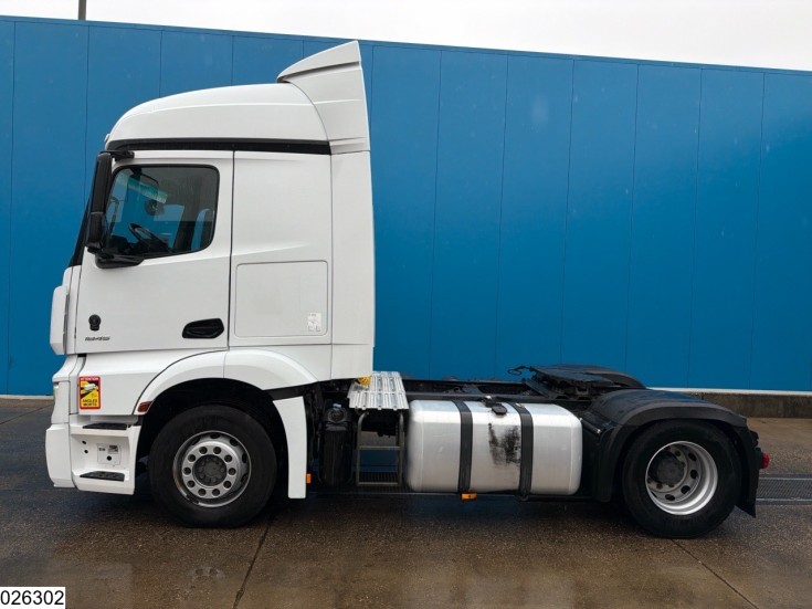 Mercedes Actros 1845