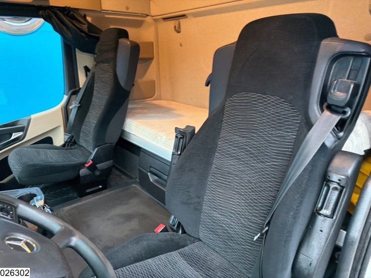 Mercedes Actros 1845