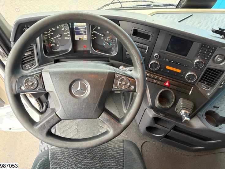 Mercedes Actros 1843